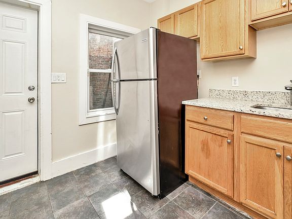 3rd image of 223 Washington St