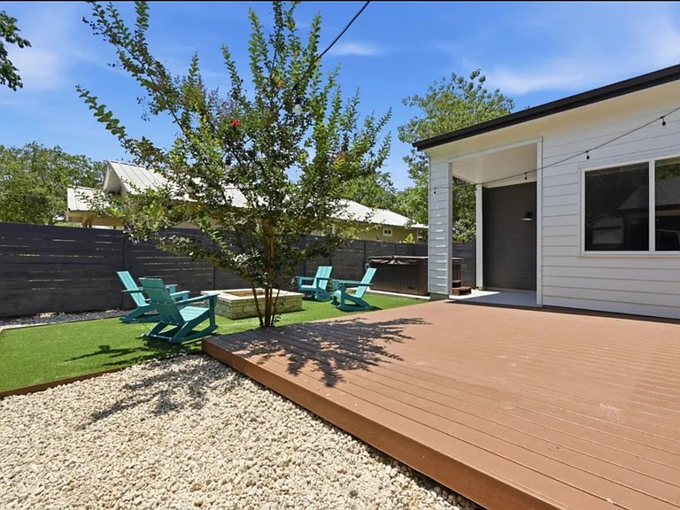 1409 Casey St #B — Photo 13