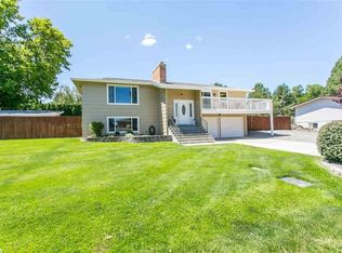 4067 King Dr, West Richland, WA 99353