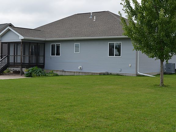 3rd image of 180 Birch St