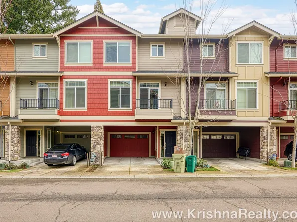 454 NE Tork Pl, Hillsboro, OR 97006