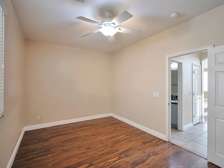 8840 Timber Mesa St — Photo 4