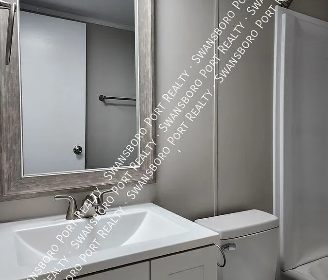 110 Poston Dr — Photo 24