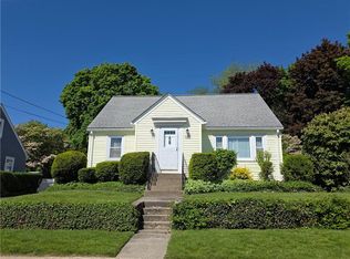 135 Cornell St, Cranston, RI 02920