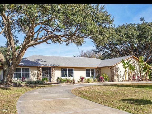 2nd image of 320 Quiet Trail Dr