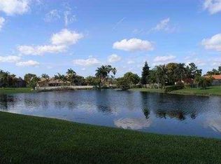 867 NW 99th Ave, Plantation, FL 33324