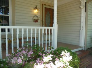 1506 Ashley Dr, Salem, VA