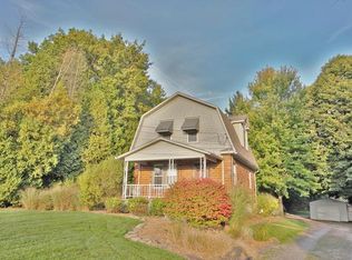 115 Saxonburg Rd, Butler, PA 16002