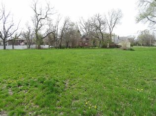 Newell St, Waterloo, IA 50703