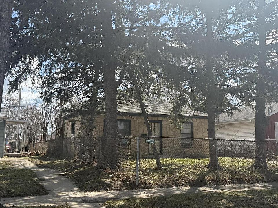 2nd image of 5858 N 80th STREET