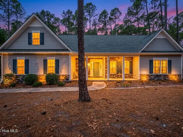 286 Longleaf Drive, West End, NC 27376