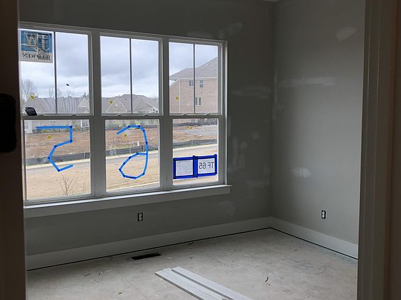 3rd image of 168 Telfair Ln