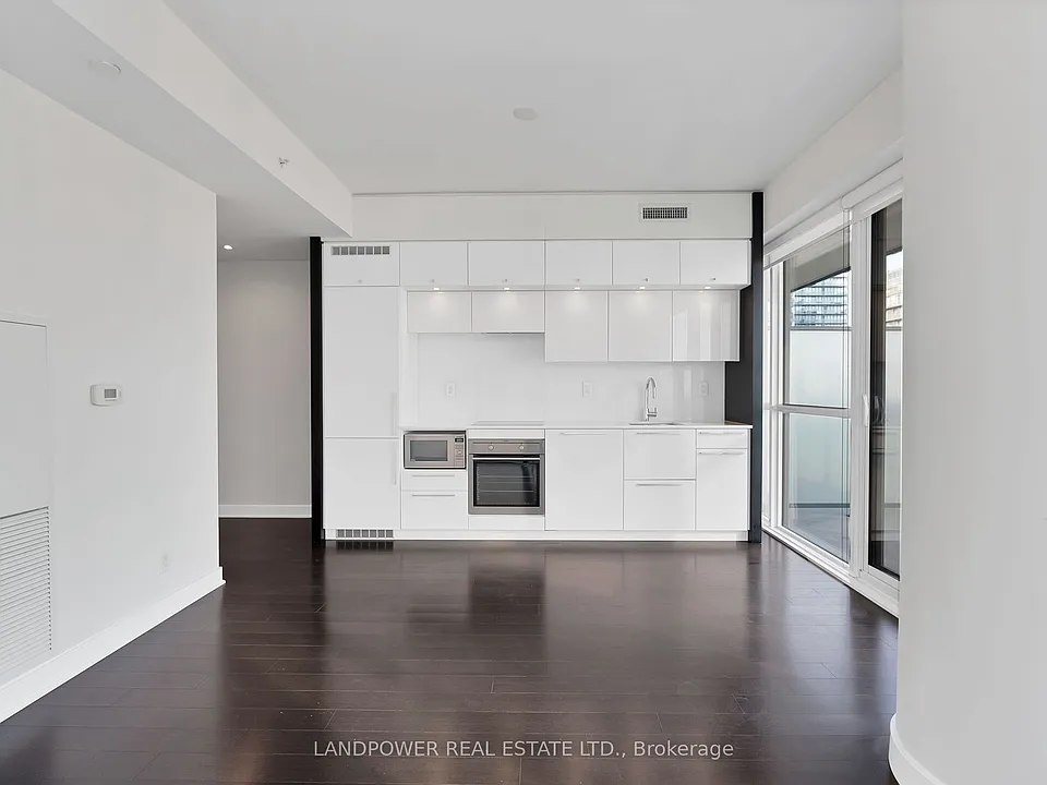 15 Grenville St #2609