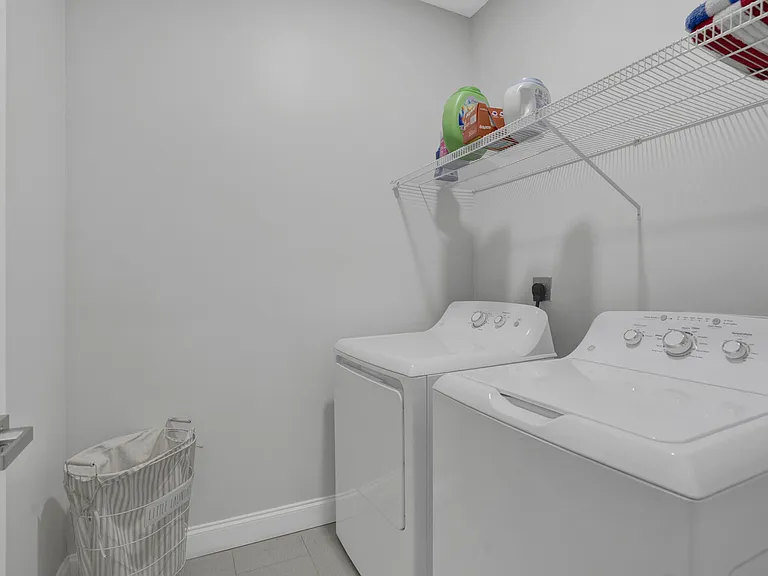 Sandpiper Dr — Photo 18