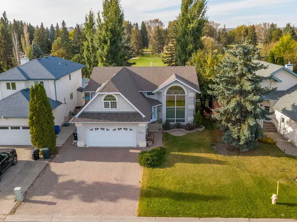 26 Fairway Dr, Spruce Grove, AB T7X 3K3
