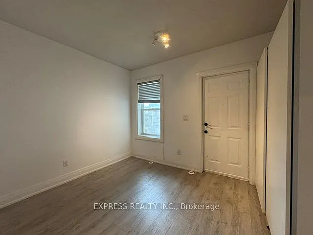 467 Keele St #MAIN — Photo 16