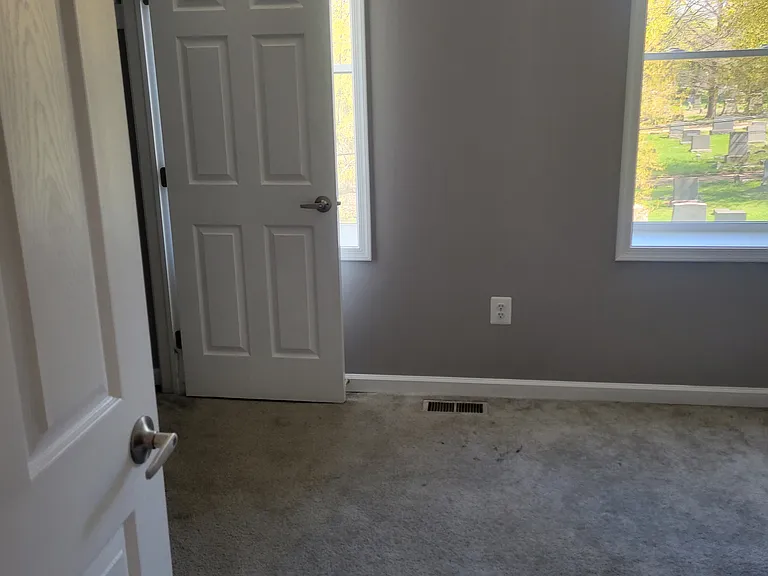 3639 Roberts Pl — Photo 6
