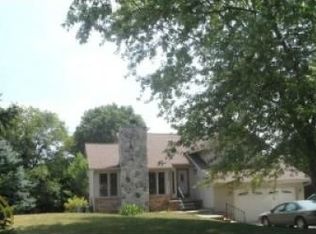 2924 Shady Hollow Dr, White Lake, MI