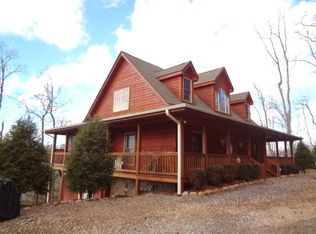221 Corkill Ln, Franklin, NC 28734