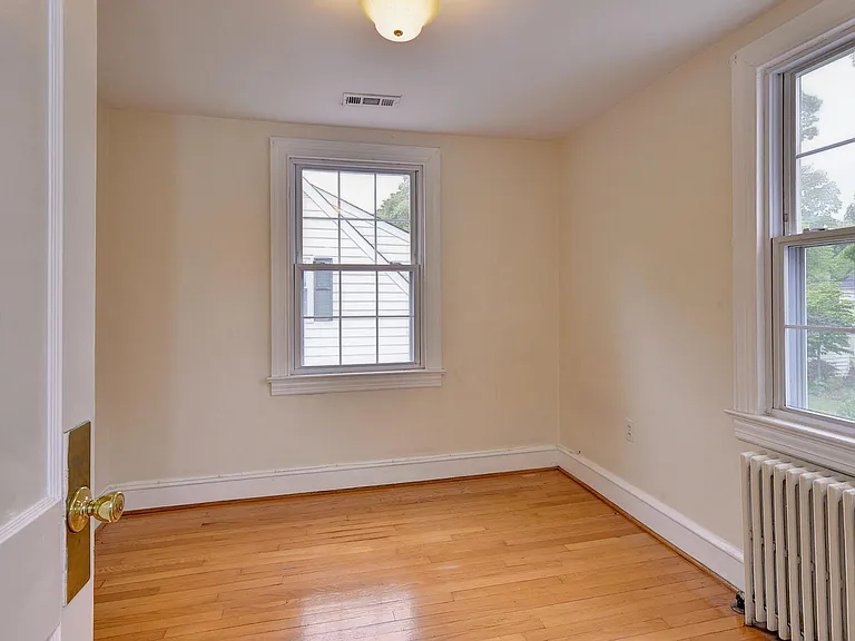 39 Westover Rd — Photo 30