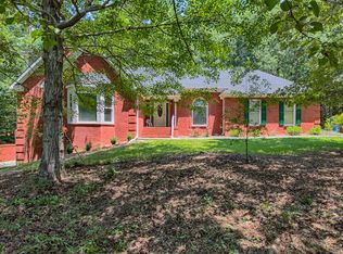 3889 Governors Cir, Loganville, GA 30052