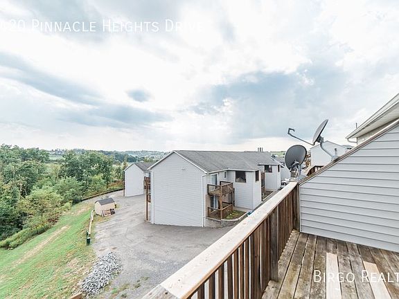 5th image of 1420 Pinnacle Heights Dr