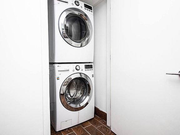 5th image of 787 Greene Ave #1A