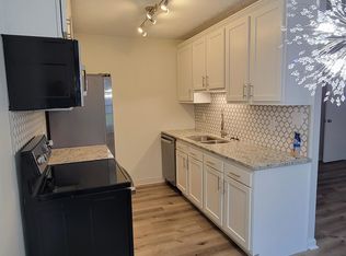 124 Topfield Rd #3, Louisville, KY 40229