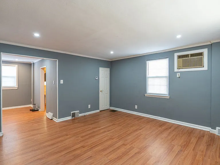 7101 Dorel St — Photo 2