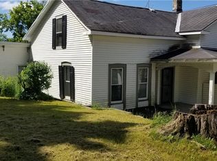 2 Maple Ave, Antwerp, NY 13608