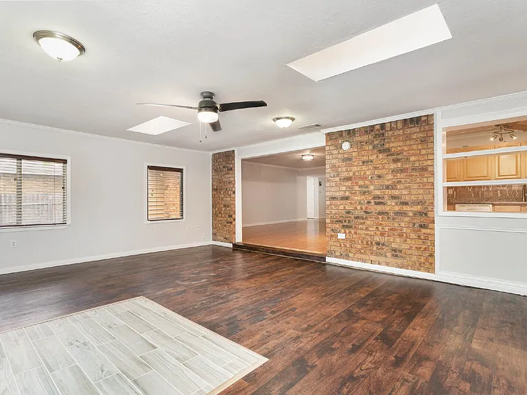 414 E Grenoble Dr — Photo 12