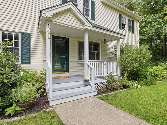 3rd image of 141 Wilmington Rd