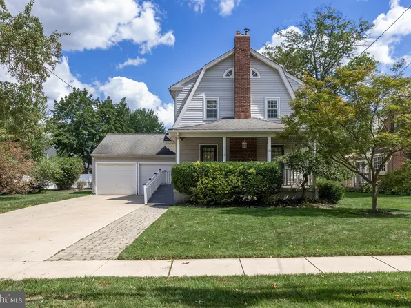 31 Wesley Ave, Cherry Hill, NJ 08002