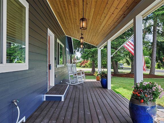 4th image of 10305 67th Avenue E
