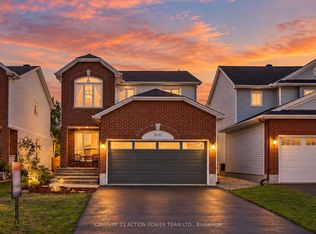 1032 Sheenboro Cres, Ottawa, ON K4A3M8