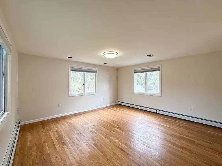 115 Grove St — Photo 11