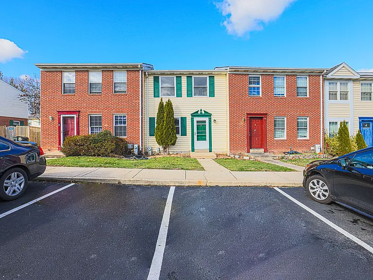 14 Luffing Ct — Photo 3