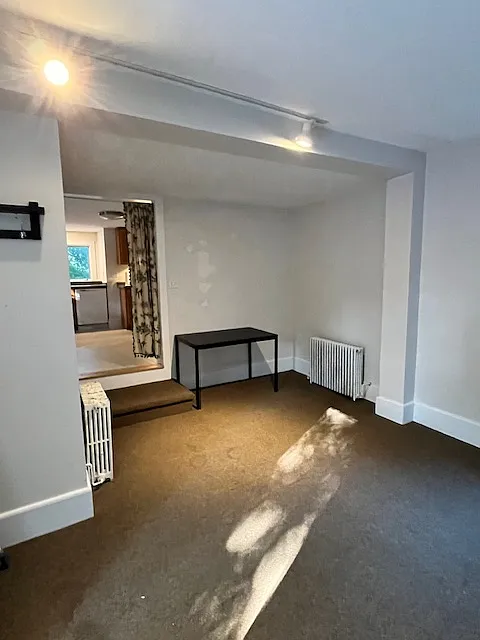 2 bed, 1.5 bath, 1607 sqft, $2,000 — Photo 3