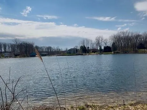 82955 County Road 652, Lawton, MI 49065