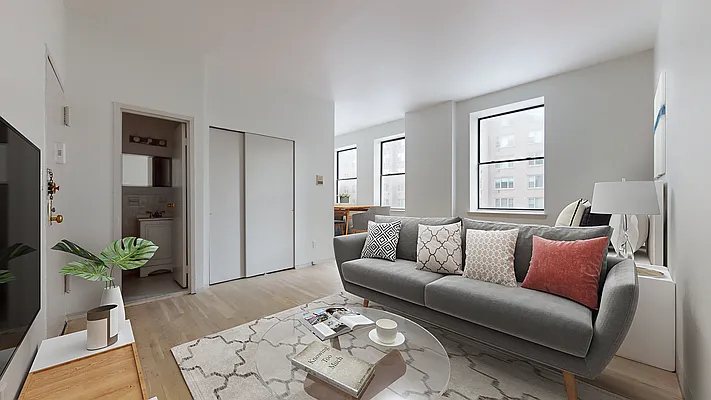 Rented by Bond New York | media 8