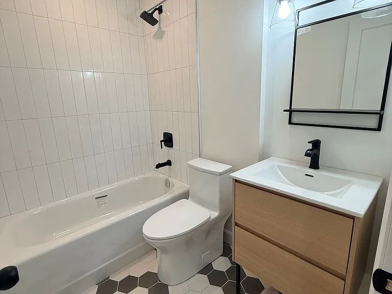132 Hazelwood Ave — Photo 10