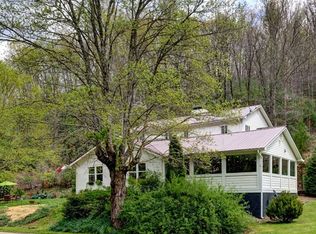 130 Burningtown Falls Rd, FRANKLIN, NC 28734