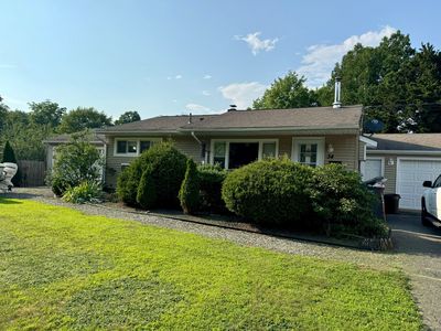 34 Beacon Manor Cir, Naugatuck, CT, 06770