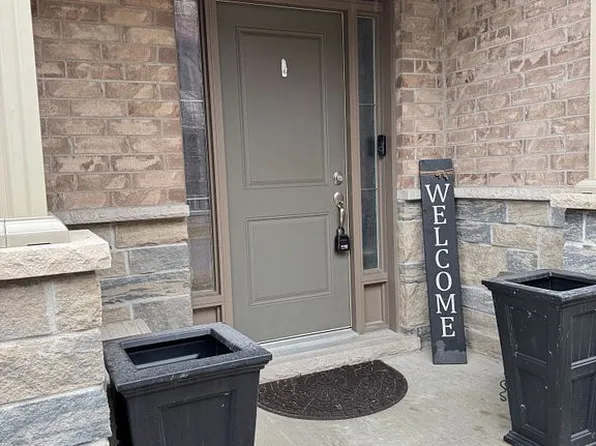 10 Waterview Dr, Hamilton, ON L8E 0J3