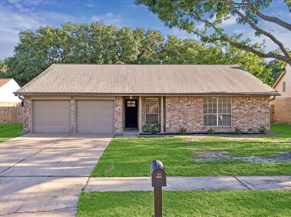 15643 Meadow Village Dr, Houston, TX 77095