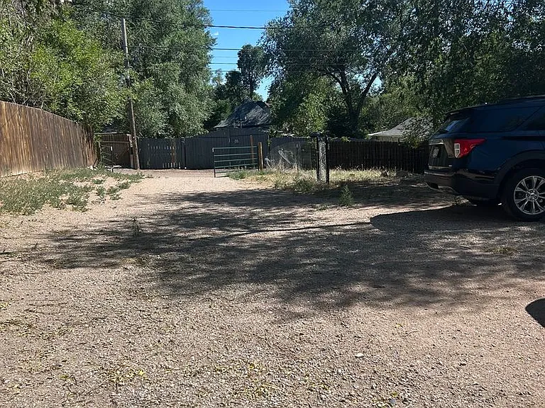 839 E Costilla St #B — Photo 15