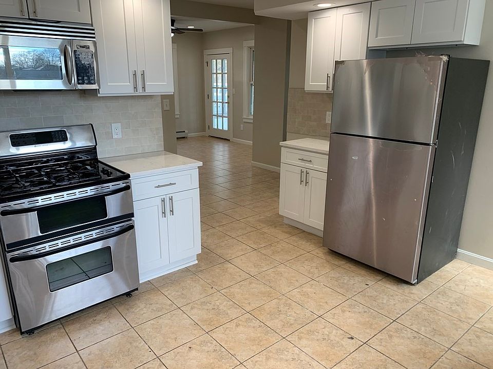 95 Broadway Salem MA Zillow