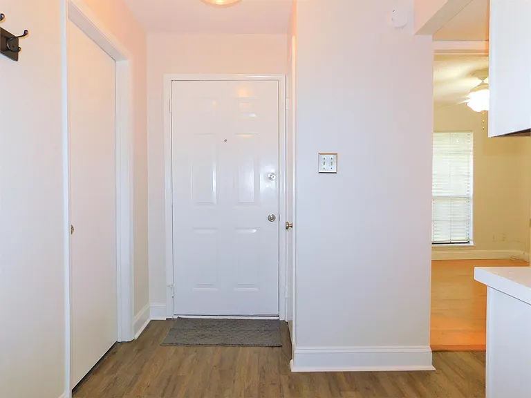 2716 Mistywood Ln — Photo 5