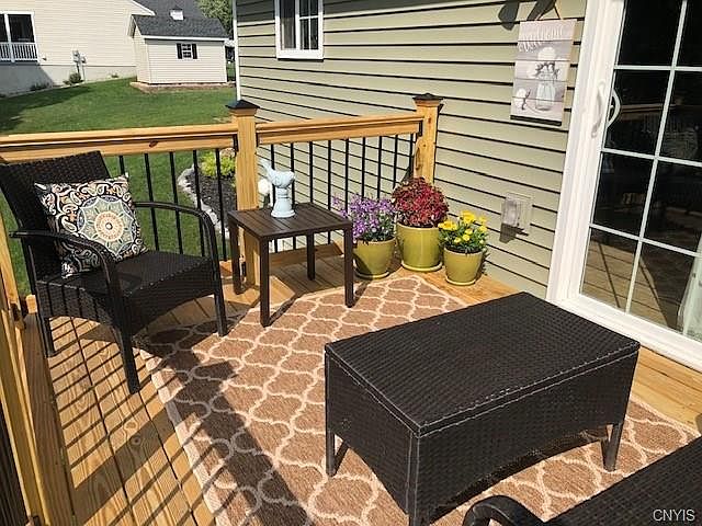 2nd image of 132 Festa Fairway Ln