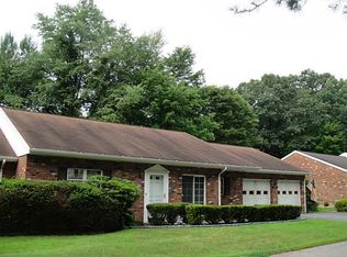1059 Glade Dr, Kittanning, PA 16201